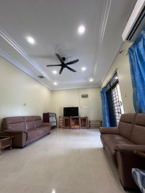 Muhibbah Homestay 2, Jalan Pantai Telok Kemang